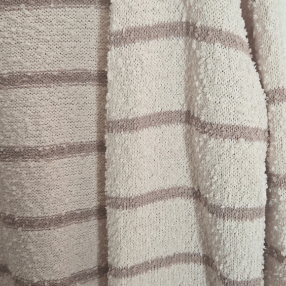 Debut Fuzzy Cream Cardigan - Picture 2 of 9